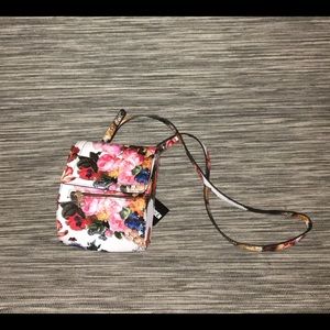 Steve Madden Bbeaux Floral Crossbody bag